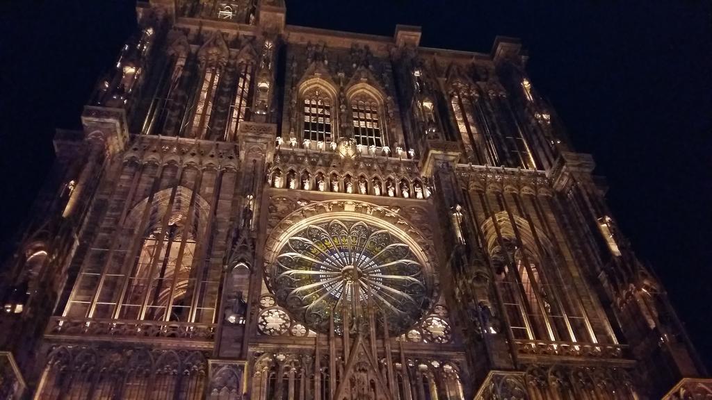 Les appartements Place de la Cathédrale Estrasburgo Exterior foto